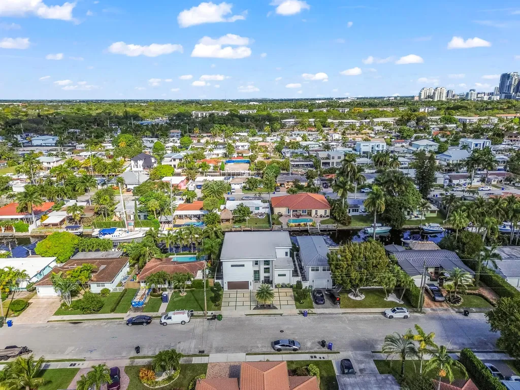 1201 Mandarin Isle Fort Lauderdale FL 33315