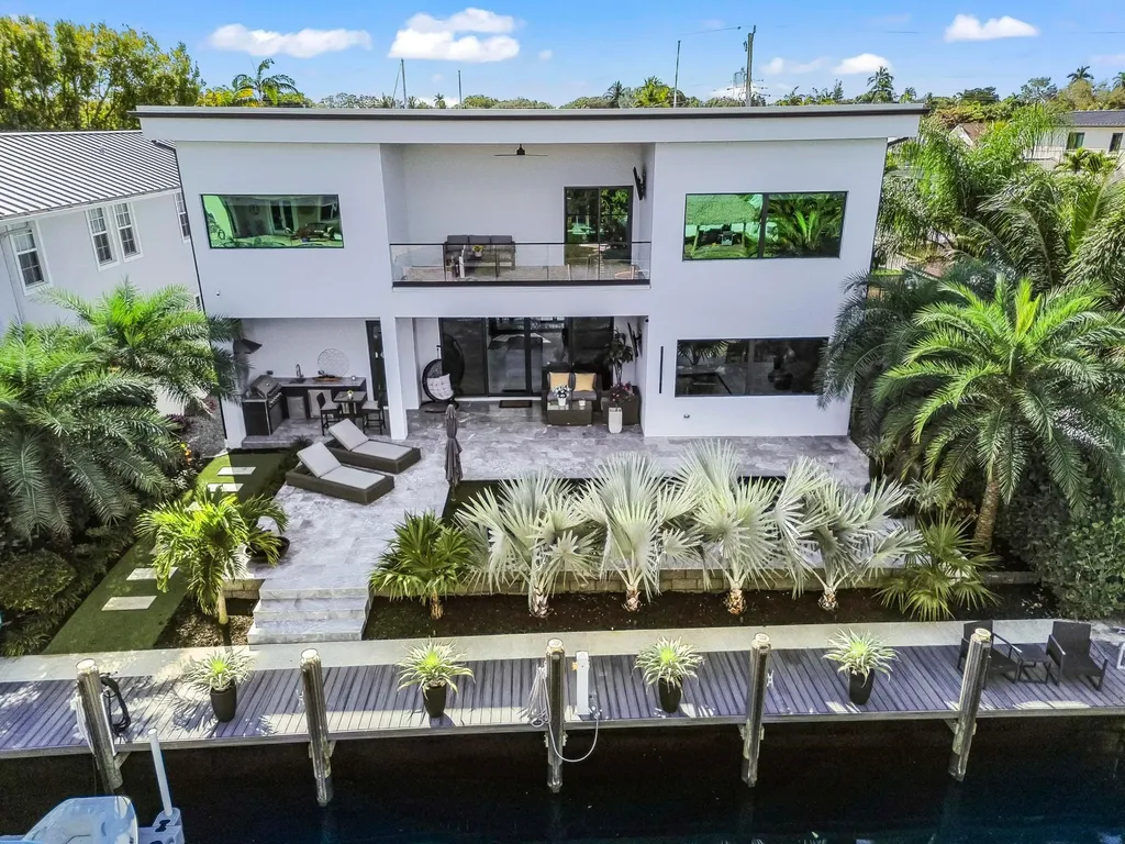 1201 Mandarin Isle Fort Lauderdale FL 33315