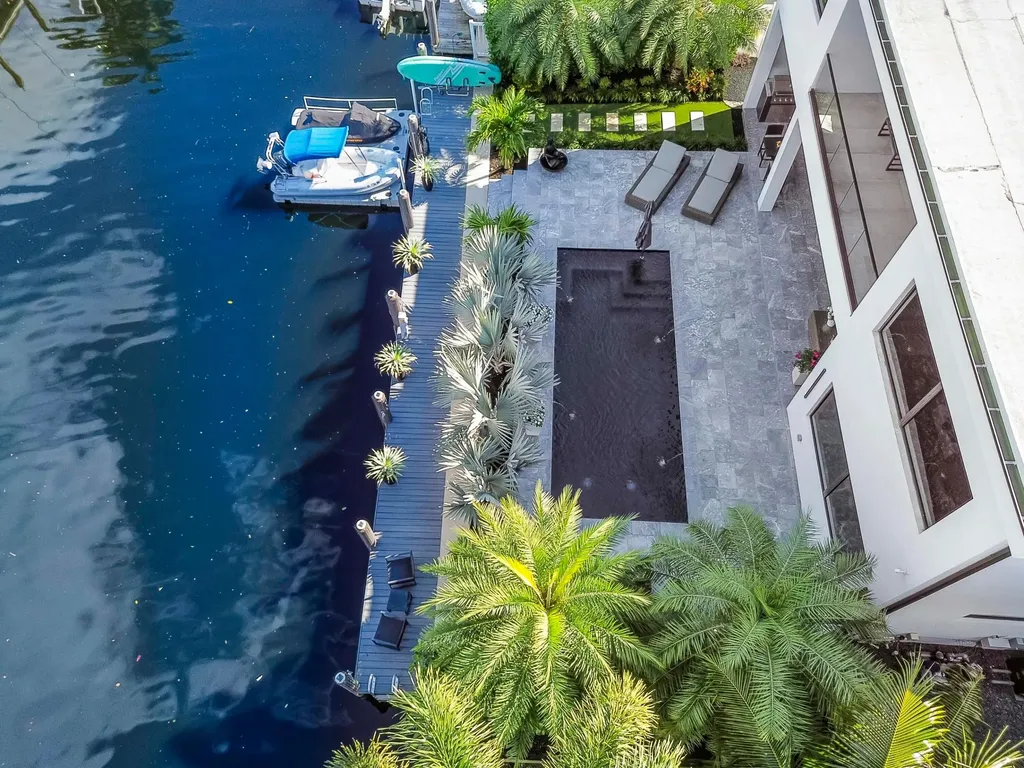 1201 Mandarin Isle Fort Lauderdale FL 33315
