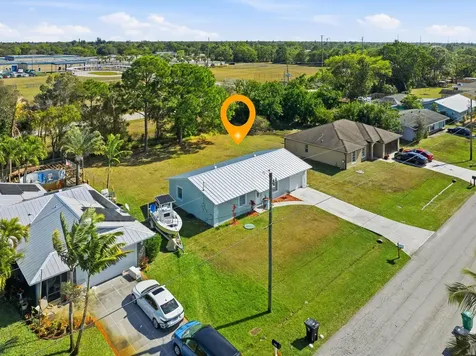 381 NW Curtis Street Port St Lucie FL 34983
