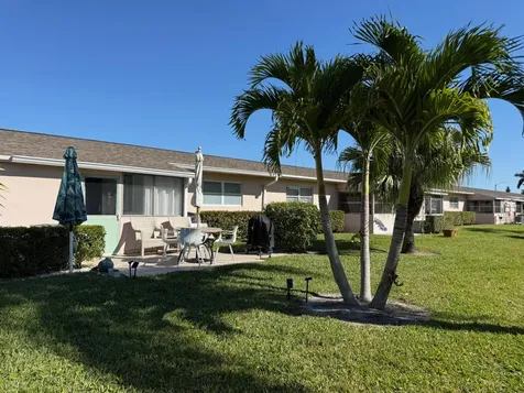 2688 Dudley Drive E West Palm Beach FL 33415