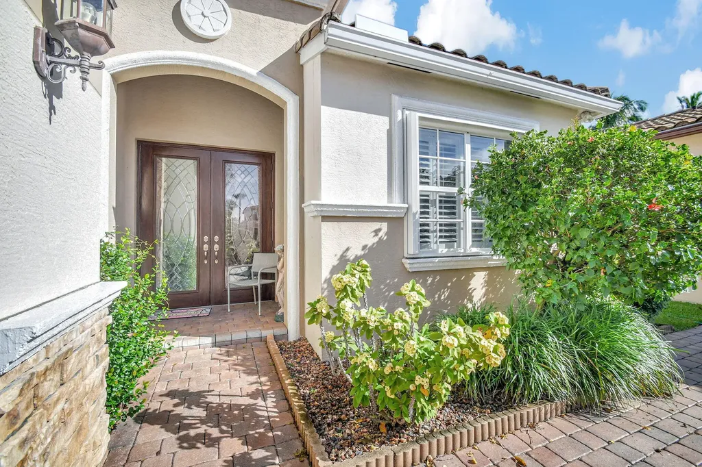9961 Via Amati Lake Worth FL 33467