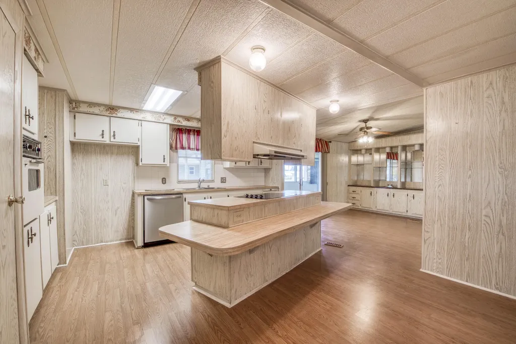 42016 Jima Bay Boynton Beach FL 33436