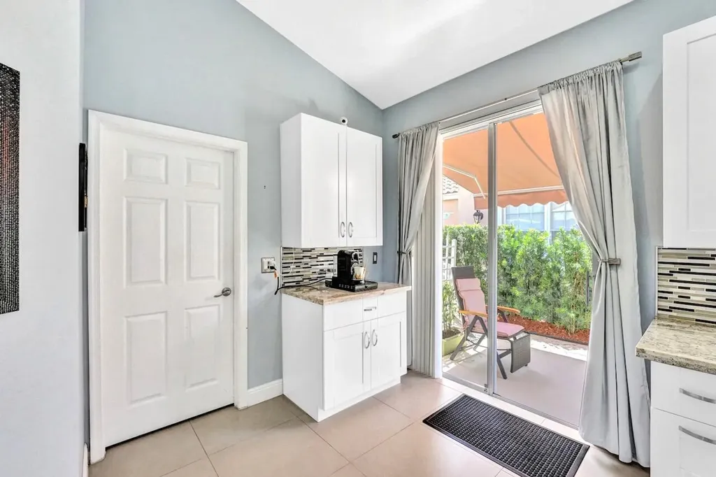 11067 Springbrook Circle Boynton Beach FL 33437
