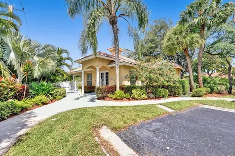 11067 Springbrook Circle Boynton Beach FL 33437