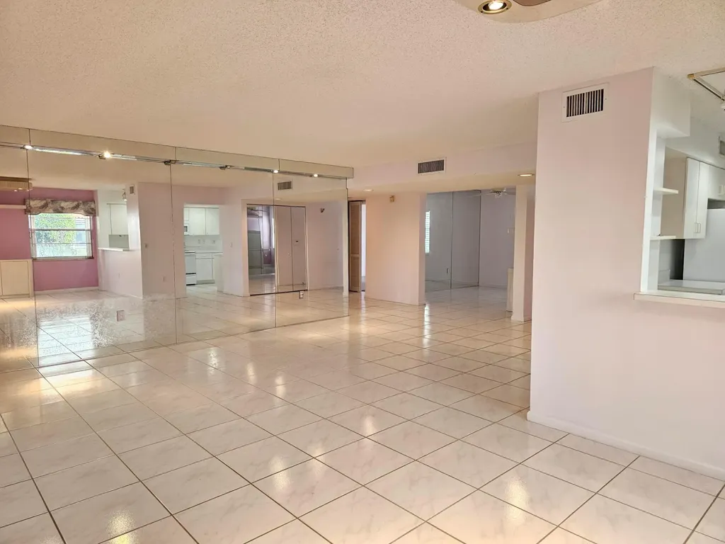 9963 Seacrest Circle Boynton Beach FL 33437