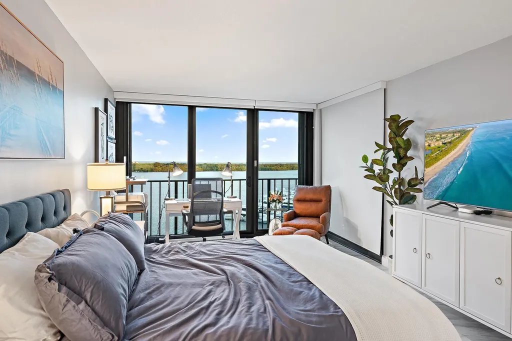 124 Lakeshore Drive North Palm Beach FL 33408