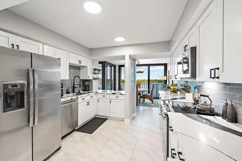 124 Lakeshore Drive North Palm Beach FL 33408
