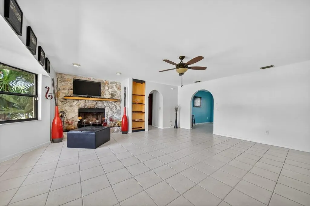 2097 SE Mantua Street Port St Lucie FL 34952