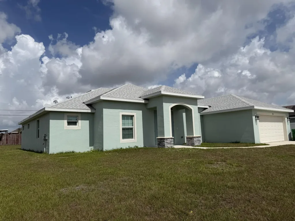 4634 SW Athena Drive Port St Lucie FL 34953