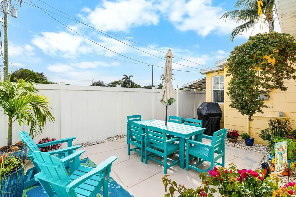 411 3rd Avenue N Lake Worth Beach FL 33460