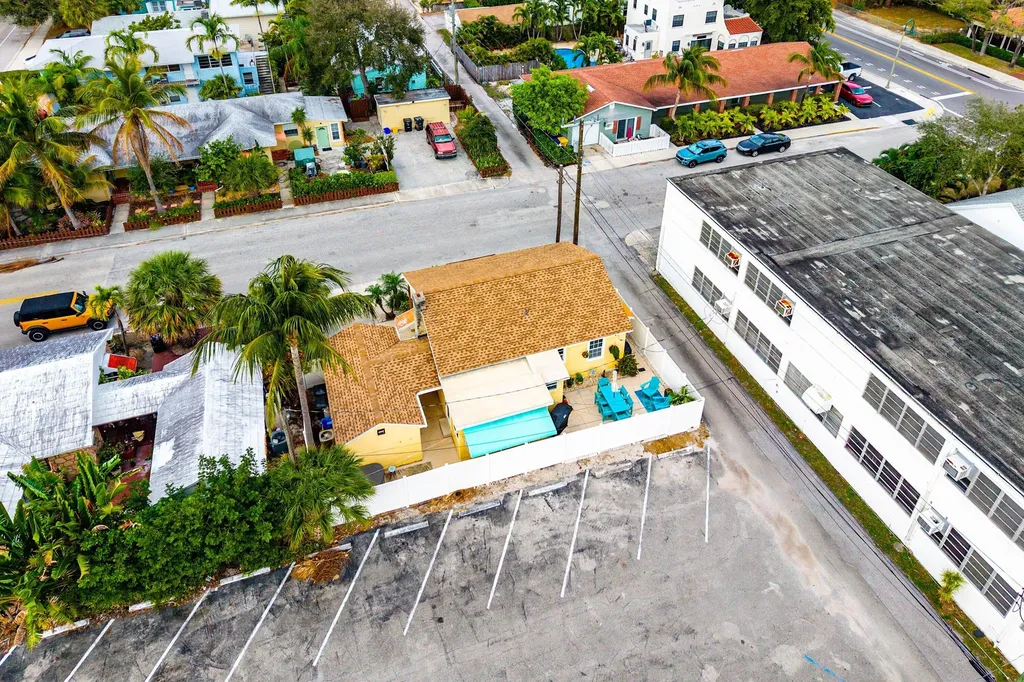 411 3rd Avenue N Lake Worth Beach FL 33460