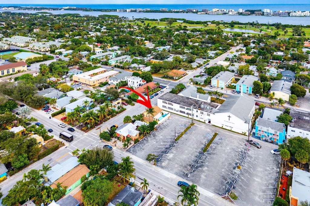 411 3rd Avenue N Lake Worth Beach FL 33460