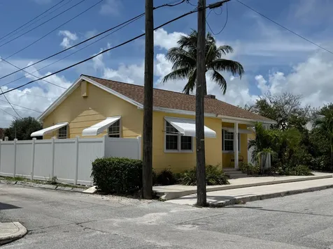 411 3rd Avenue N Lake Worth Beach FL 33460