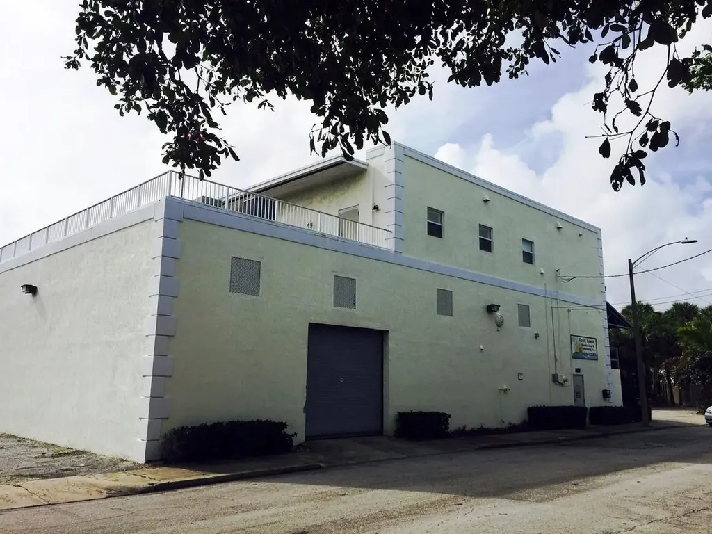420 6th Street West Palm Beach FL 33401