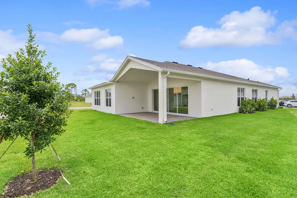 10248 NW Field Flower Trail NW Port St Lucie FL 34987