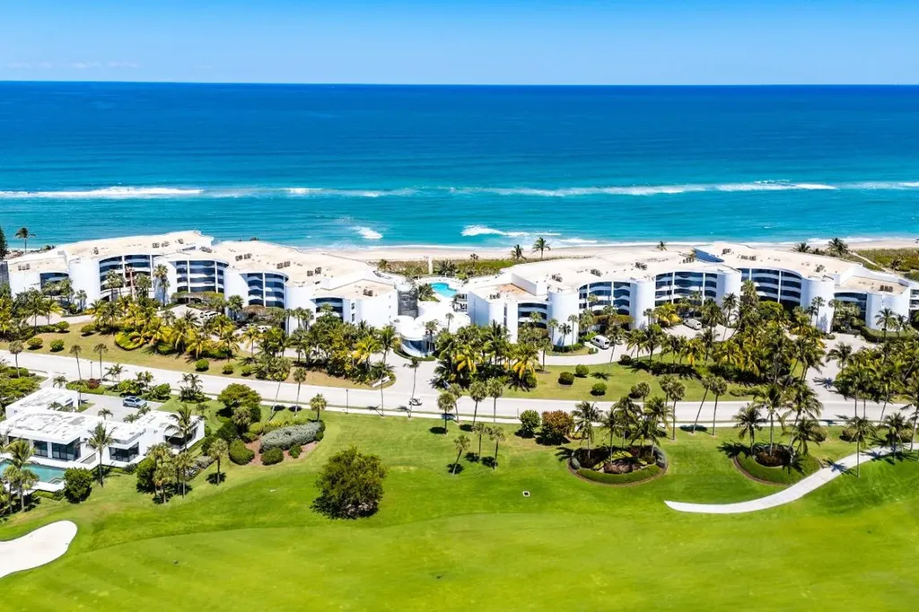 2001 SE Sailfish Point Boulevard Stuart FL 34996