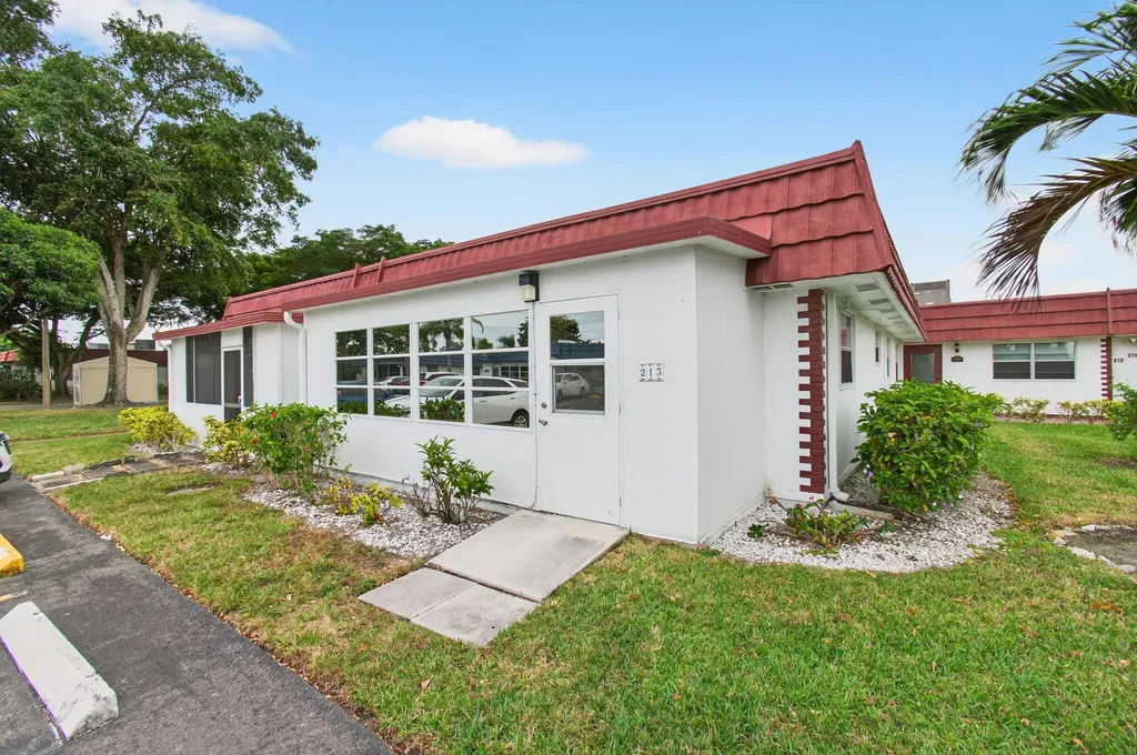 213 Waterford I Delray Beach FL 33446