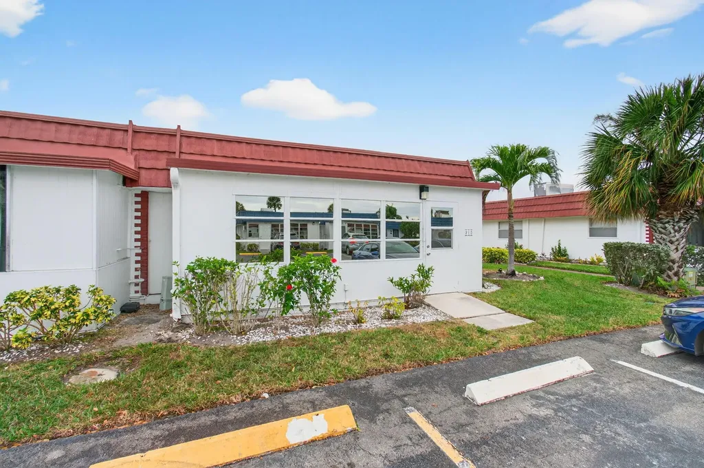 213 Waterford I Delray Beach FL 33446