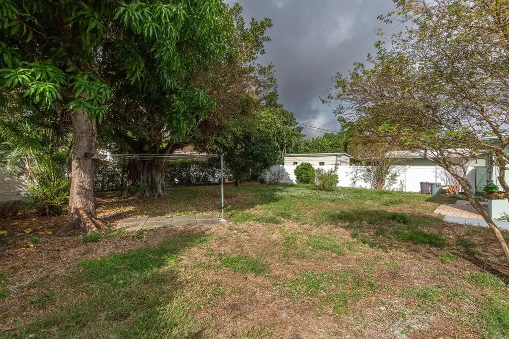 405 NE 24th Avenue Pompano Beach FL 33062