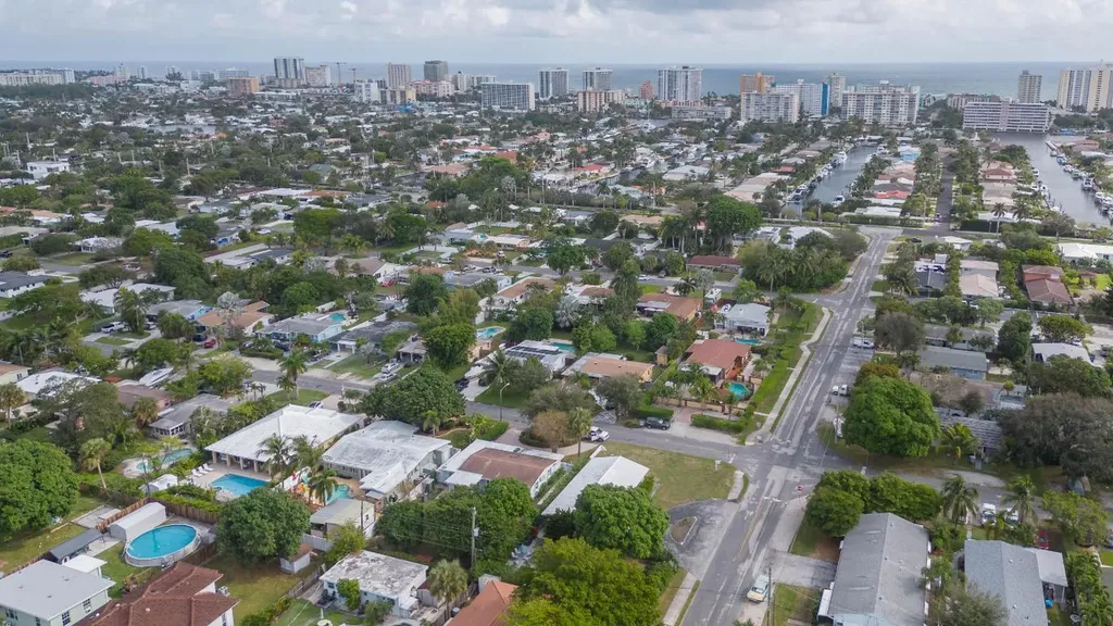 405 NE 24th Avenue Pompano Beach FL 33062