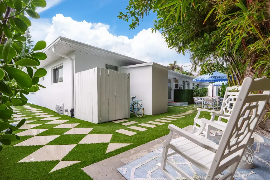 7 Fayette Drive Ocean Ridge FL 33435