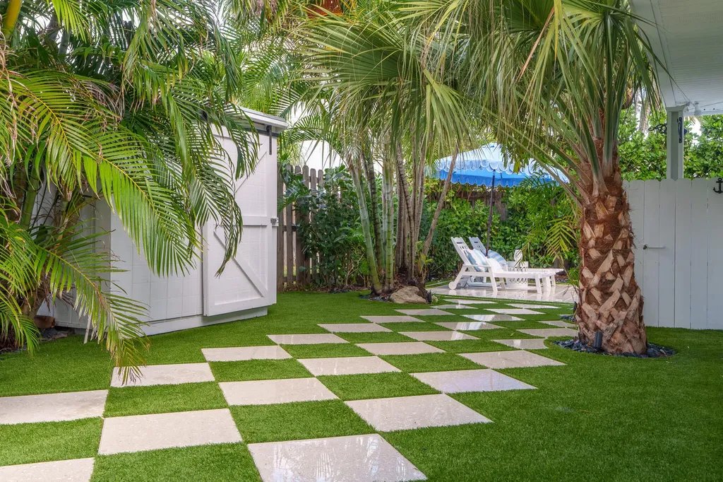 7 Fayette Drive Ocean Ridge FL 33435