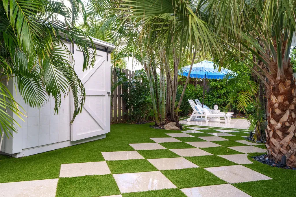 7 Fayette Drive Ocean Ridge FL 33435