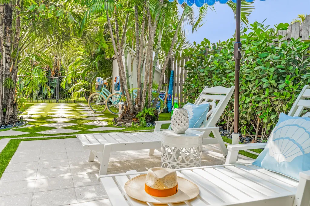 7 Fayette Drive Ocean Ridge FL 33435