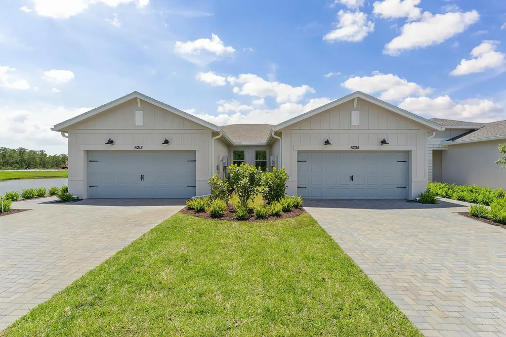 6204 NW Tuckaway Avenue Port St Lucie FL 34987