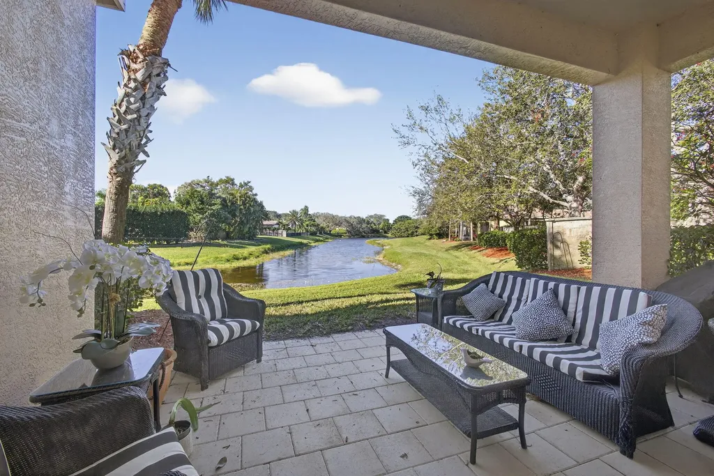 4502 Hickory Drive Palm Beach Gardens FL 33418