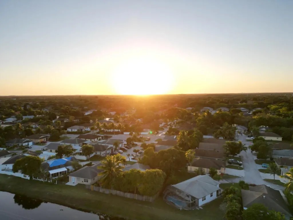 10155 Mangrove Drive Boynton Beach FL 33437