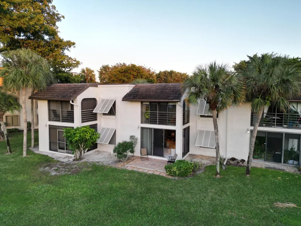 10155 Mangrove Drive Boynton Beach FL 33437