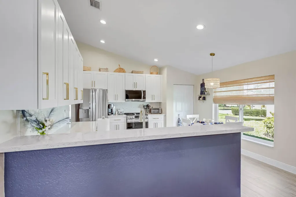 5641 Fountains Drive S Lake Worth FL 33467