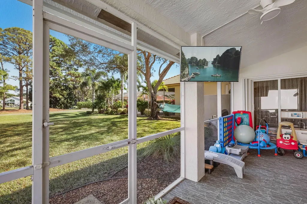 5641 Fountains Drive S Lake Worth FL 33467