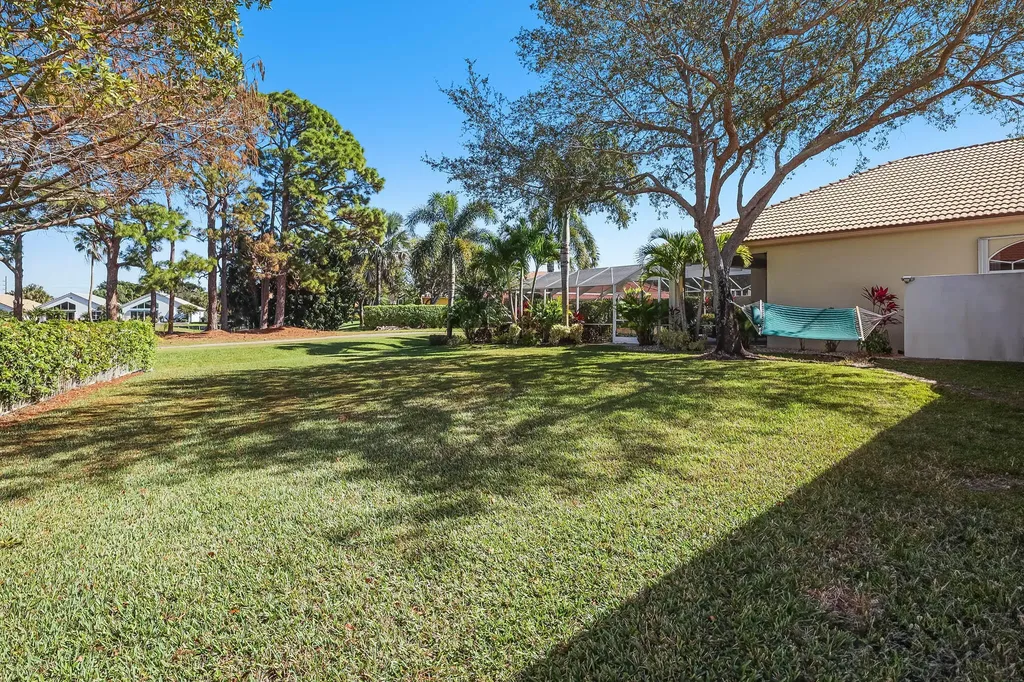 5641 Fountains Drive S Lake Worth FL 33467