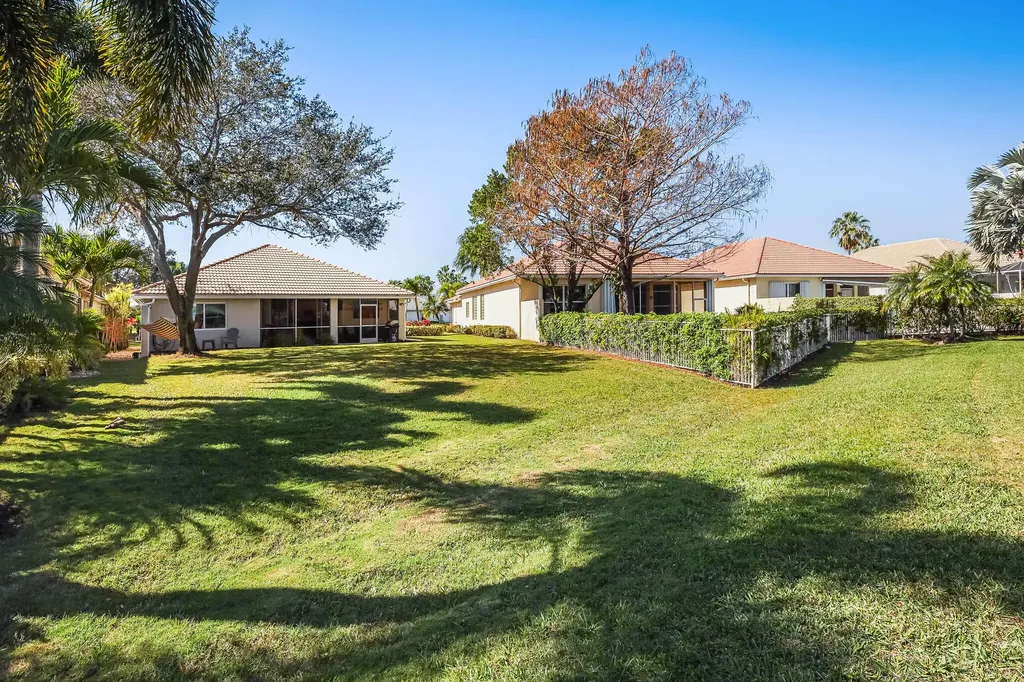 5641 Fountains Drive S Lake Worth FL 33467
