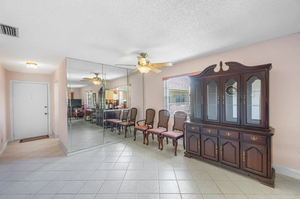 33 Lake Vista Trail Port St Lucie FL 34952