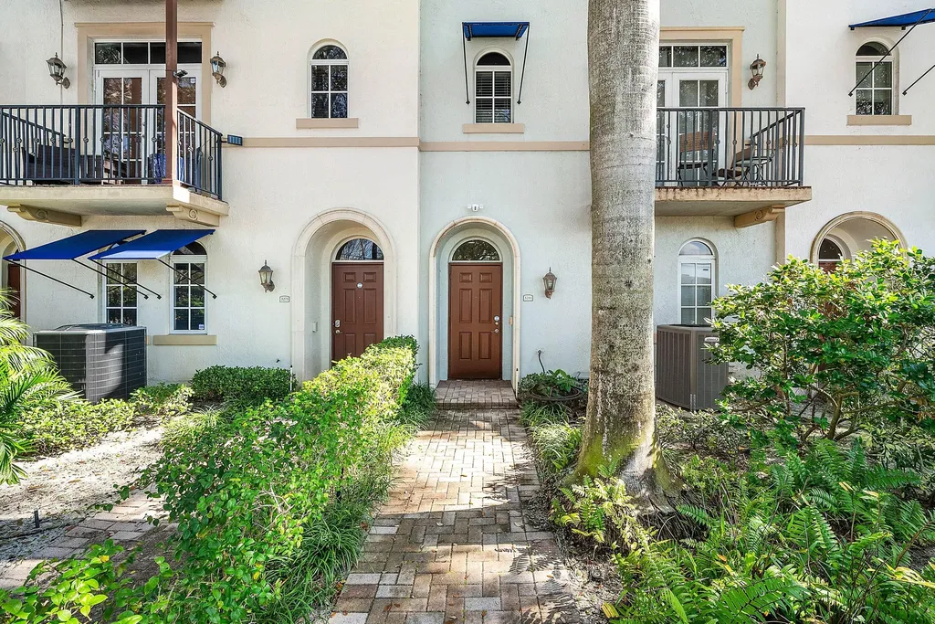 3281 Estancia Lane Boynton Beach FL 33435