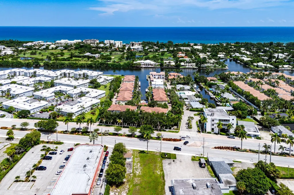 3281 Estancia Lane Boynton Beach FL 33435