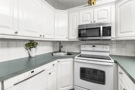 821 Sky Pine Way Greenacres FL 33415