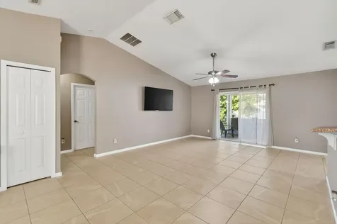 933 SW General Patton Terrace Port St Lucie FL 34953