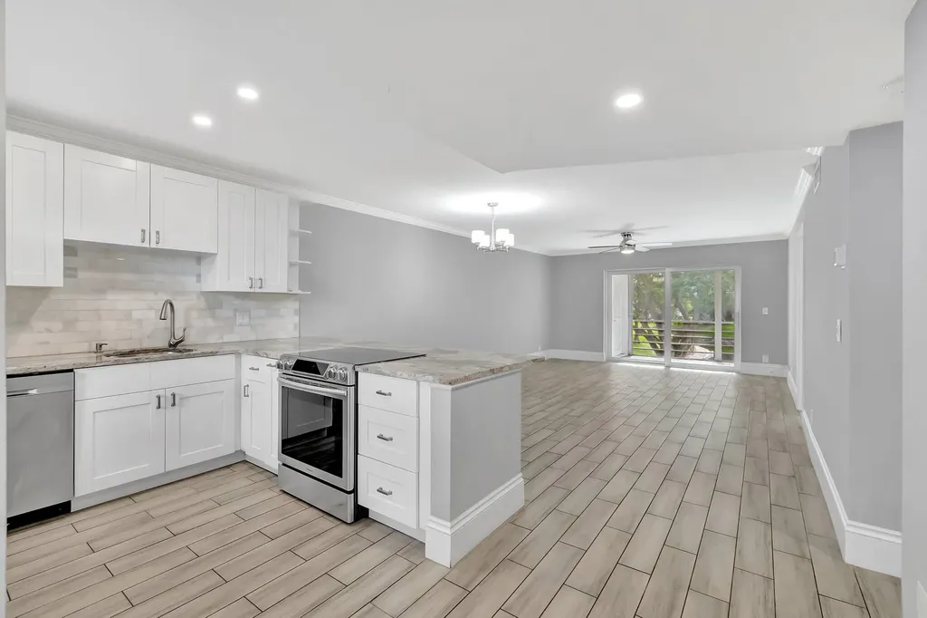 2900 Fiore Way Delray Beach FL 33445