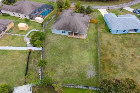 562 SW Souris Avenue Port St Lucie FL 34953
