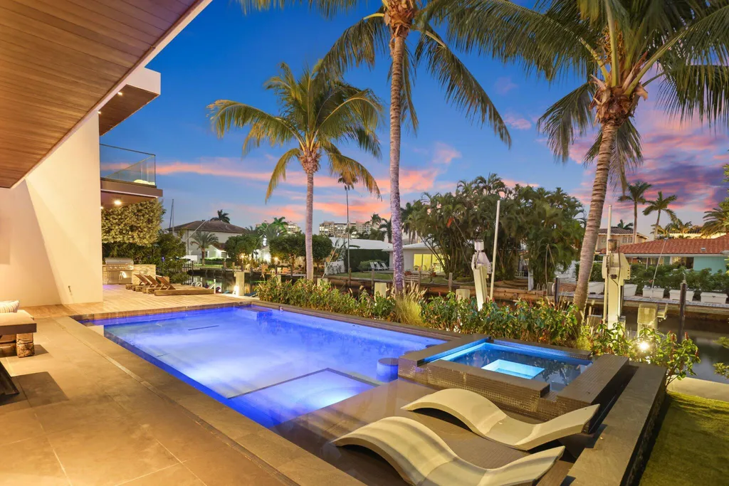 830 NE 71st Street Boca Raton FL 33487