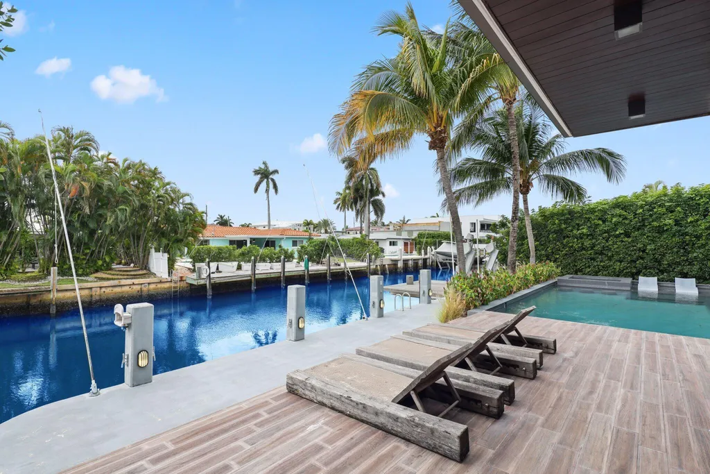 830 NE 71st Street Boca Raton FL 33487