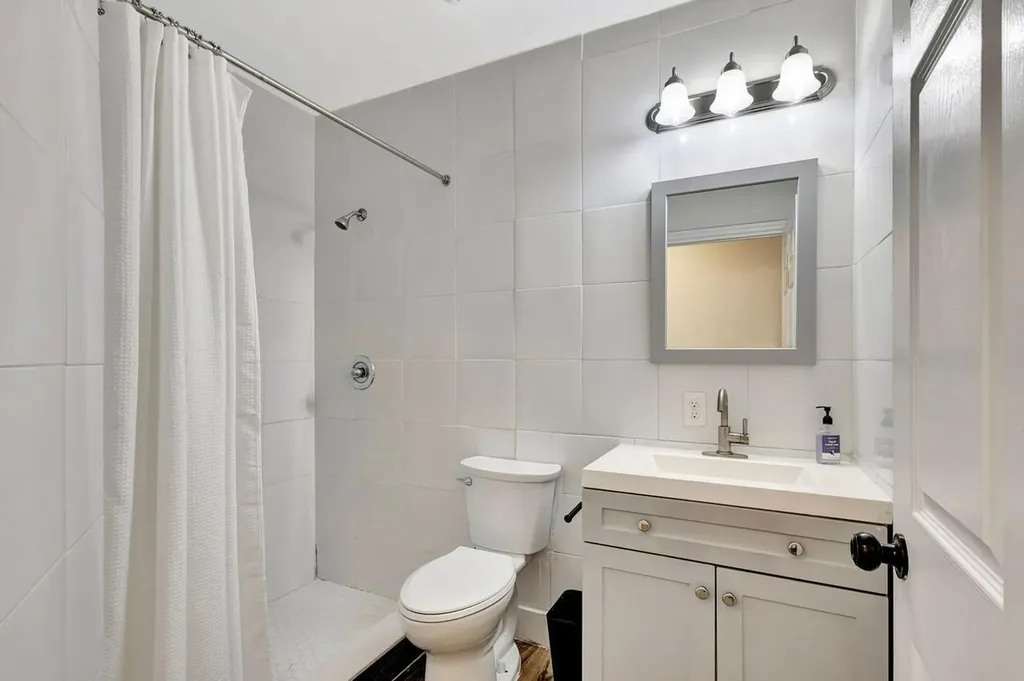 1075 W 30th Street Riviera Beach FL 33404