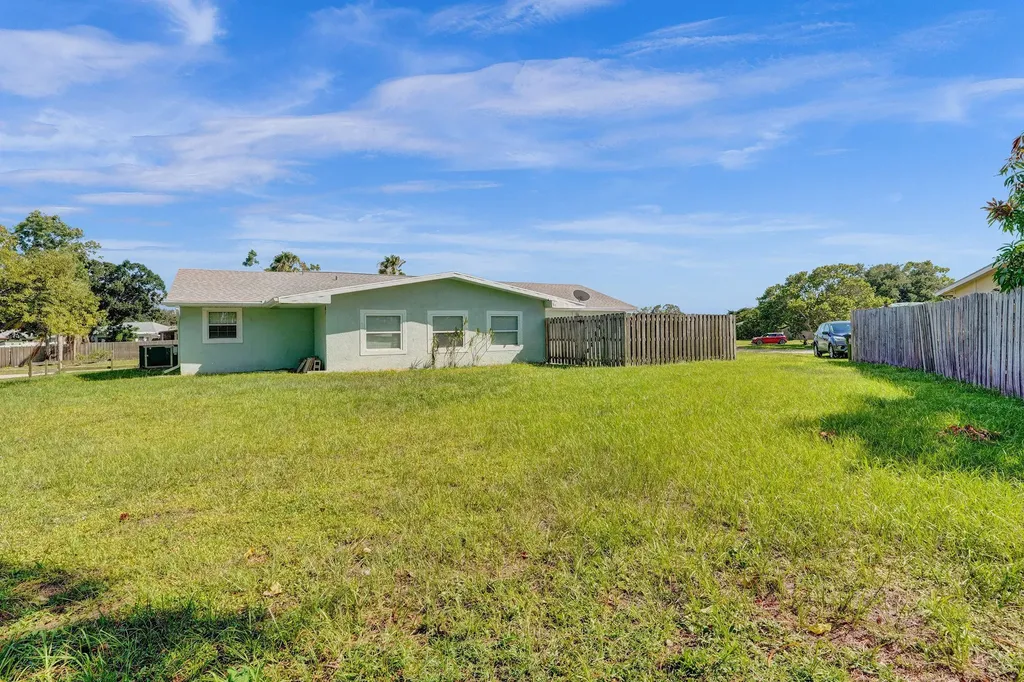1075 W 30th Street Riviera Beach FL 33404