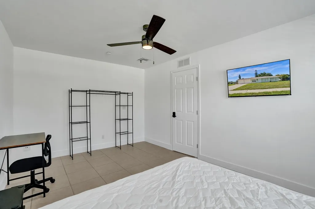 1075 W 30th Street Riviera Beach FL 33404