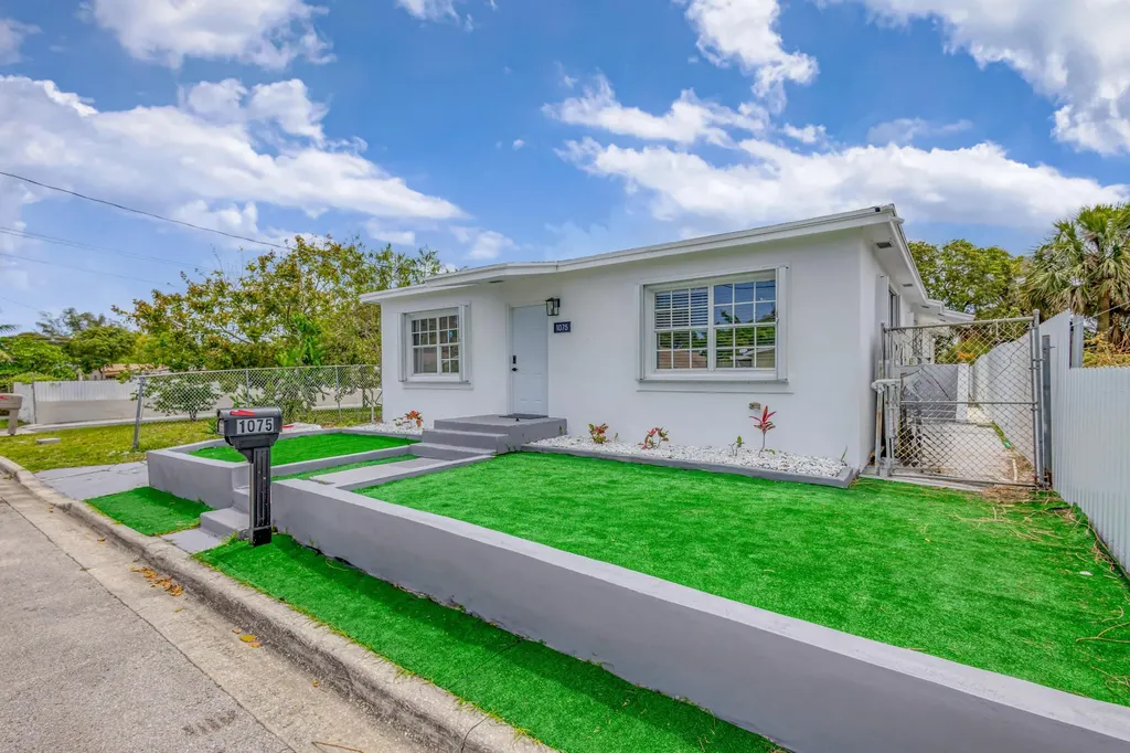 1075 W 30th Street Riviera Beach FL 33404